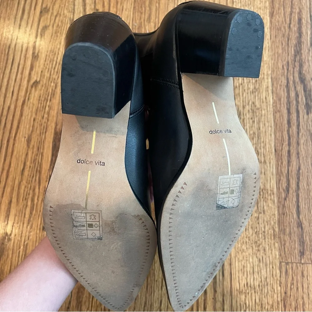 Dolce Vita Shadie Waterproof Pointed Toe Chelsea Boot - Picture 12 of 14